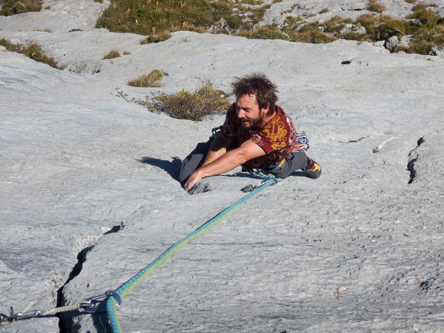 crack-climbing-is-hard-switzerland-589DC1C8-639A-43DB-83A3-F831347A5A3B.jpg