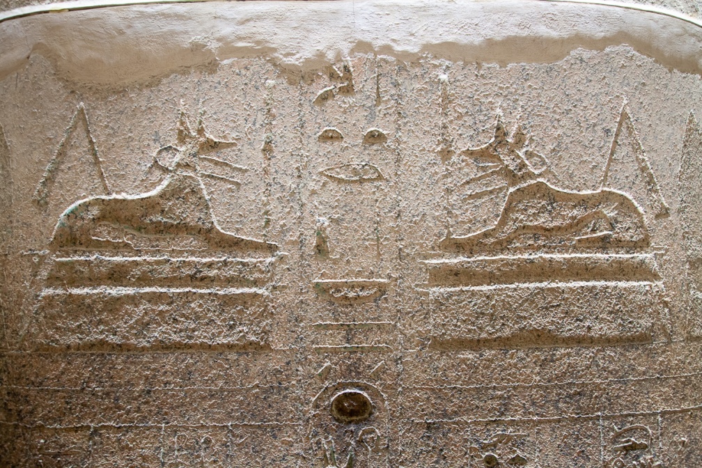 hieroglyphs-valley-of-kings-louxor-egypt-5430BB21-9D7F-4BE9-9BD8-0E9158A310F4.jpg