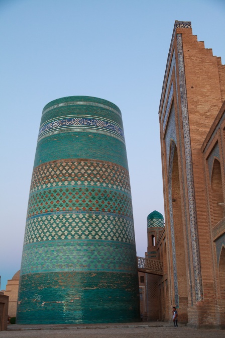 kalta-minor-minaret-uzbekistan-D907322A-98B2-488A-917E-5CF80B1D7E12.jpg