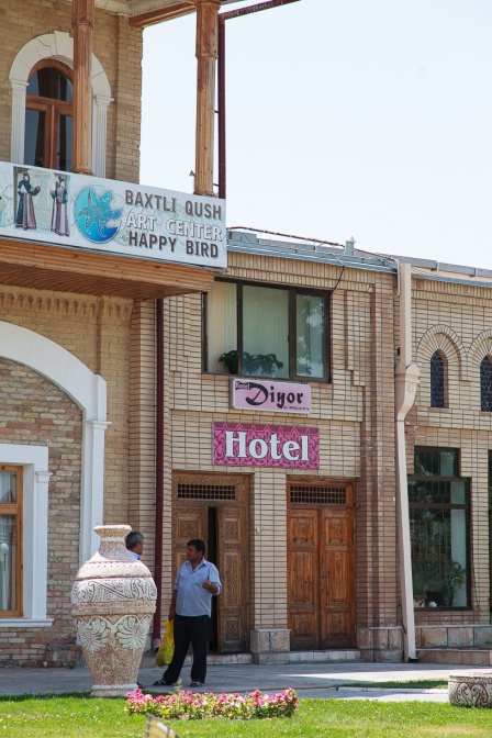 luxury-hotel-uzbekistan-B7E41014-9514-4EFB-9C6D-76575D0DD537.jpg