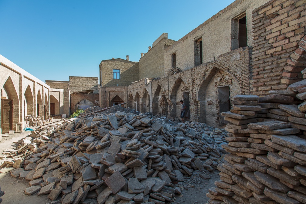 renovation-in-progress-uzbekistan-C1D9FD6B-2079-4C89-9E9E-8D643467CBE3.jpg