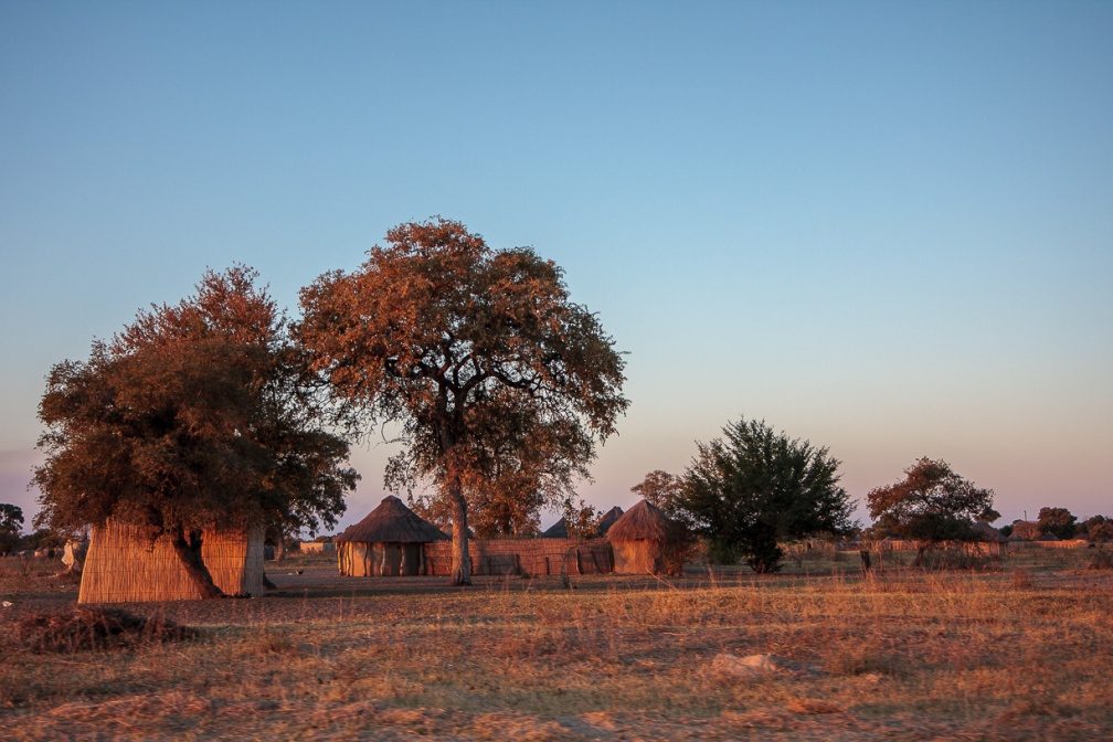 shakawe-village-botswana-240DC37F-DB96-4E69-A0DD-F96FFED0FC32.jpg