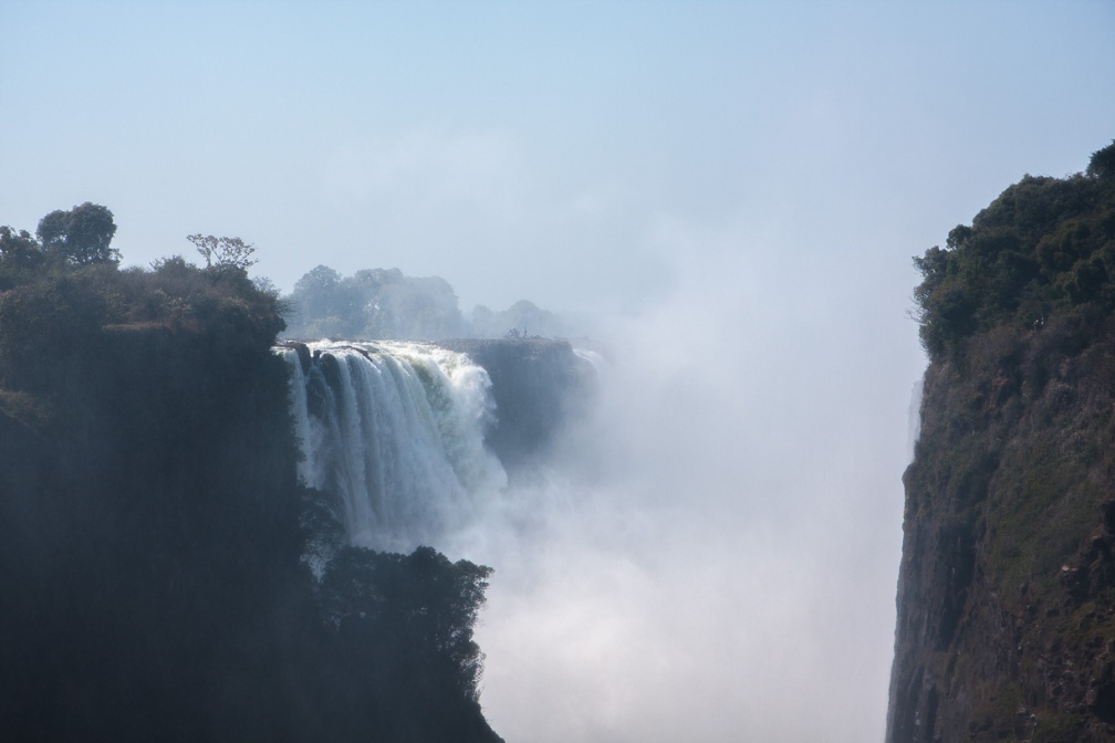 victoria-falls-zimbabwe-1E584288-1F44-4D14-A756-88EB1627C94B.jpg