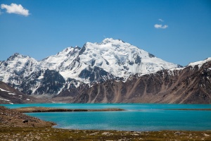 Zaroshkul Lake