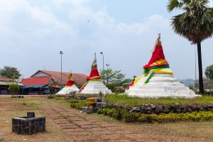 Three Pagoda pass