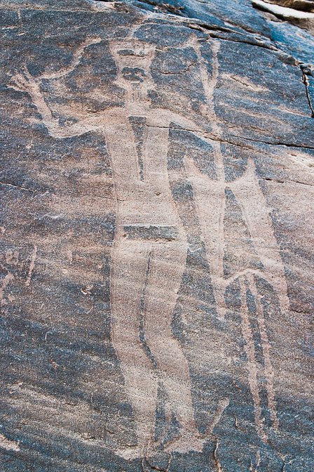 petroglyph-saudi-arabia-3.jpg