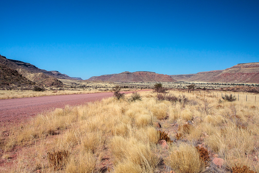 maltahohe-to-sesriem-namibia-2.jpg