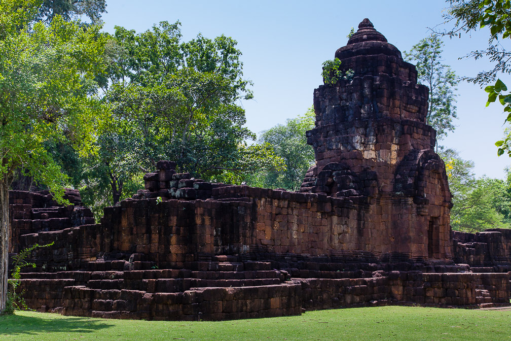 prasat-muang-sing-historical-park-thailand-3.jpg