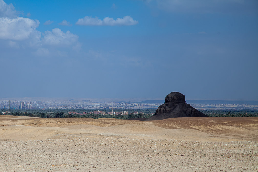 rhomboid-pyramid-near-saqarah-egypt-8.jpg