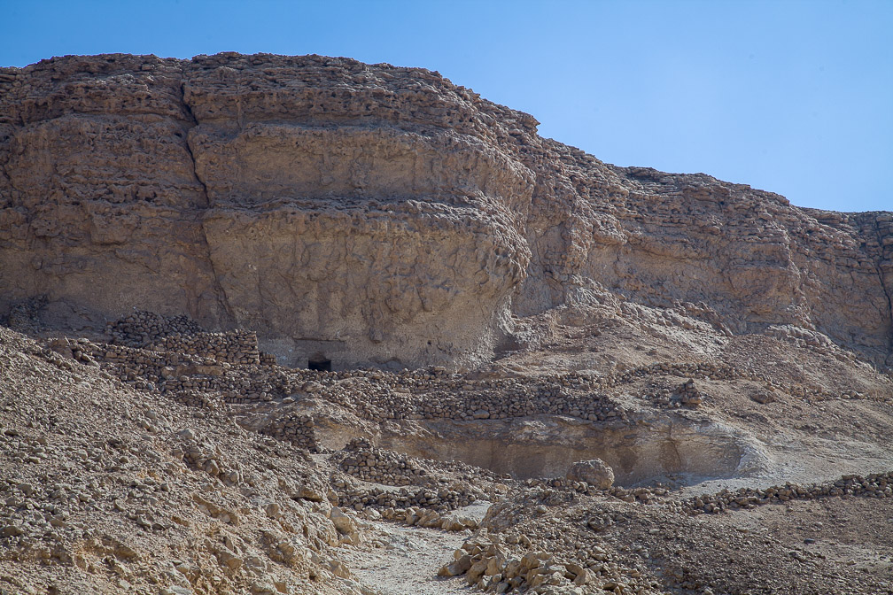 tell-el-amarna-tombs-egypt-2.jpg