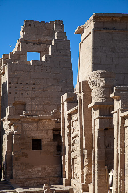 ramses-iii-temple-louxor-egypt.jpg