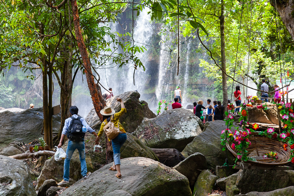 phnom-koulen-waterfall-cambodia-4.jpg