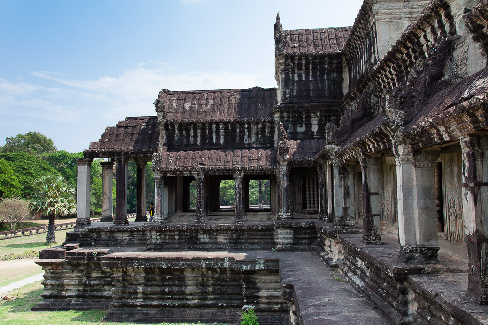 angkor-vat-cambodia-3.jpg