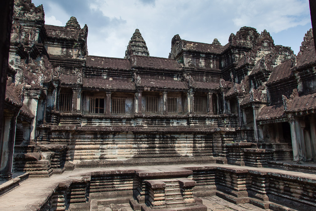 angkor-vat-cambodia-11.jpg