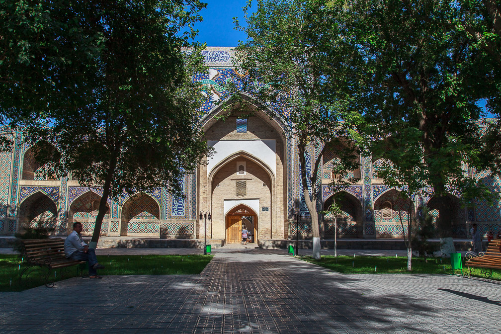 nadir-divan-begi-madrasah-uzbekistan-2.jpg