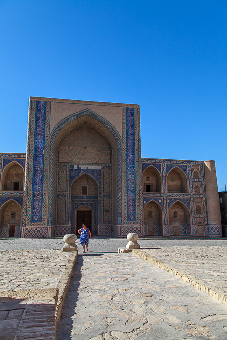 toki-zargaron-mosque-uzbekistan.jpg