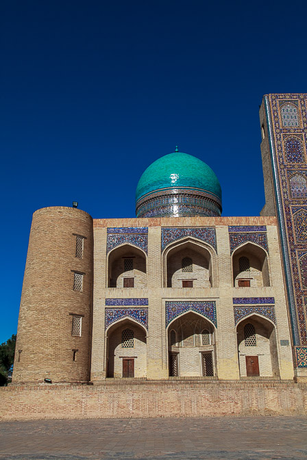 miri-arab-madrassah-uzbekistan.jpg