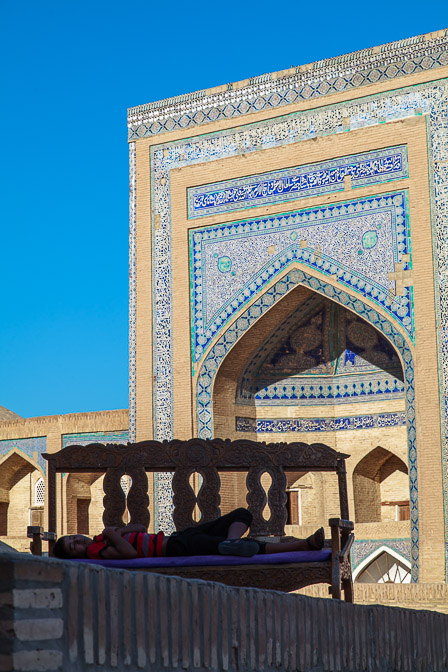 mohammed-rakhim-khan-madrassah-uzbekistan.jpg