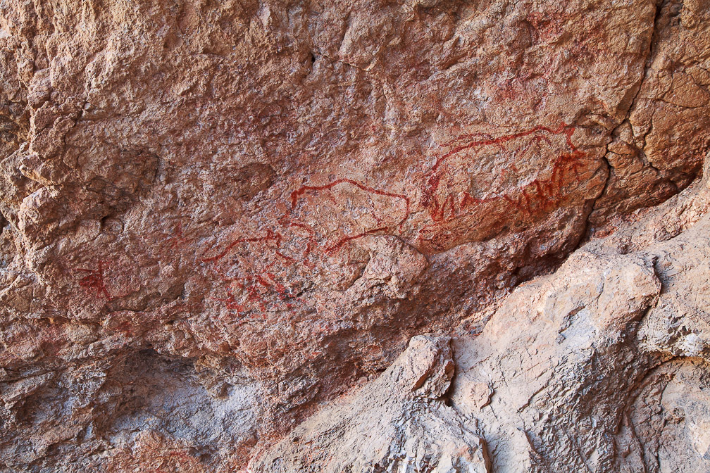 petroglyphes-at-shakty-cave-tajikistan.jpg