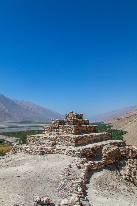 vrang-buddha-stuppa-tajikistan.jpg