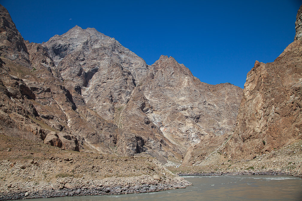 m41-rushan-to-kala-i-khumb-tajikistan-2.jpg