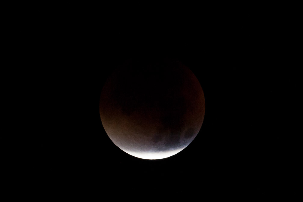 moon-eclipse-switzerland-2.jpg
