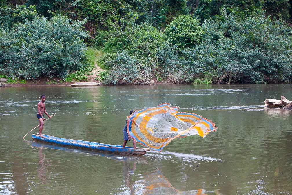 fishermen-moukalaba-river-gabon-2.jpg