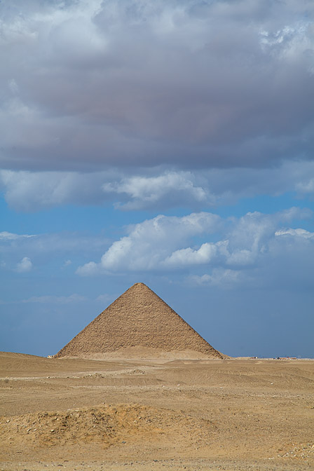 rhomboid-pyramid-near-saqarah-egypt-3.jpg