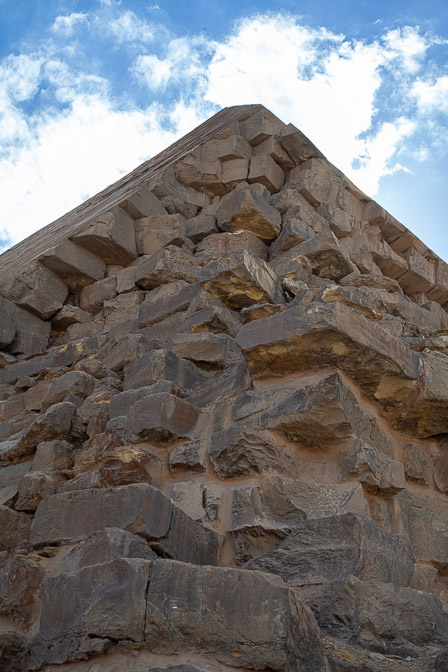 rhomboid-pyramid-near-saqarah-egypt-10.jpg