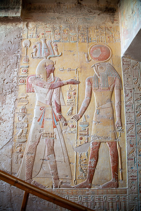 hieroglyphs-valley-of-kings-louxor-egypt-5.jpg