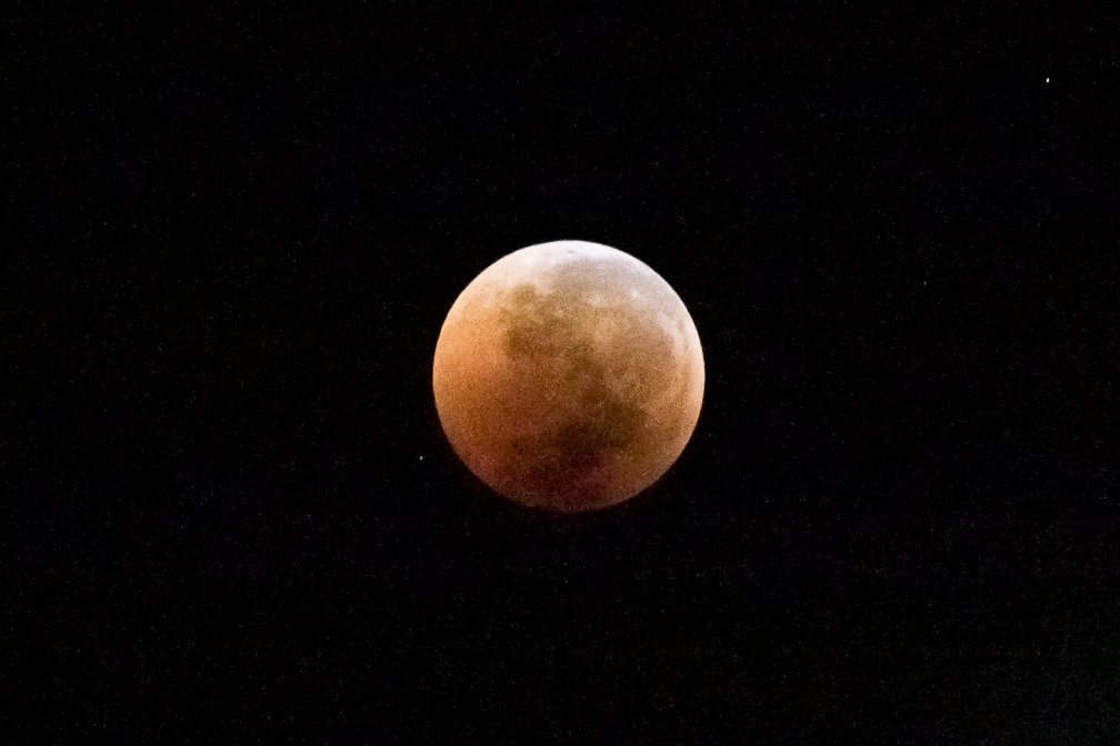 lunar-eclipse-indonesia.jpg